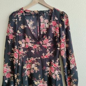 FOREVER 21 Women's Floral Deep V-neck  Dress